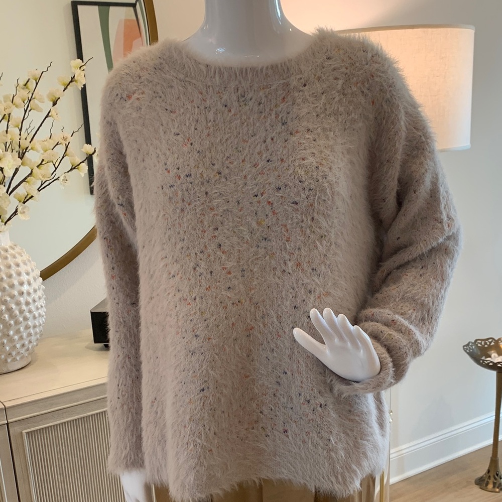 G by Giuliana Soft Light Gray  Confetti Crew Neck Sweater